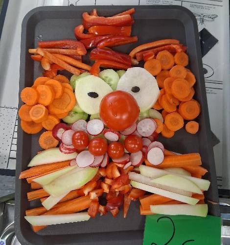 Clowngesicht aus Gemüse
